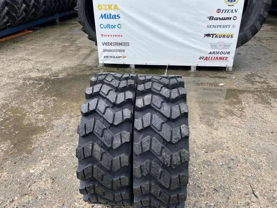 Anvelope noi 10-16.5 cu 12 pliuri ROBUST pentru incarcator