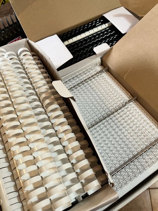 Aparat de indosariat cu inele