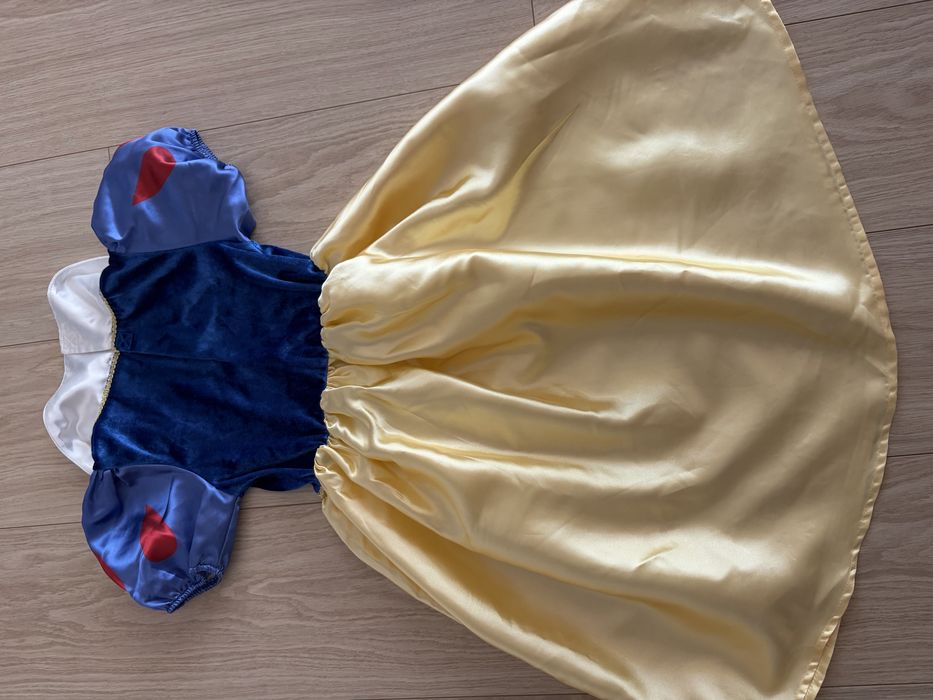 Rochie serbare, carnaval Alba ca zapada