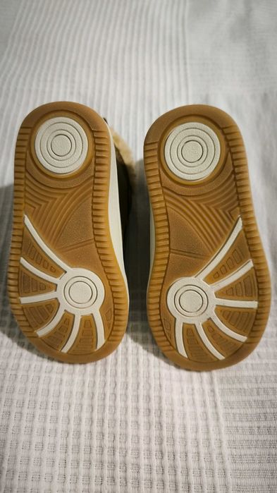 Бебешки боти Н&М 20/21