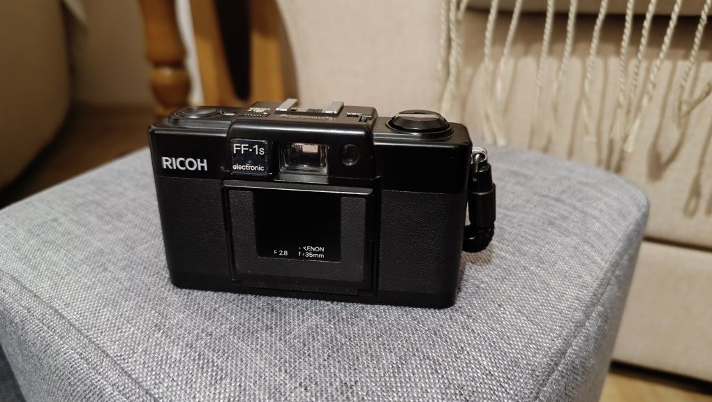 Aparat foto film Ricoh FF- 1s