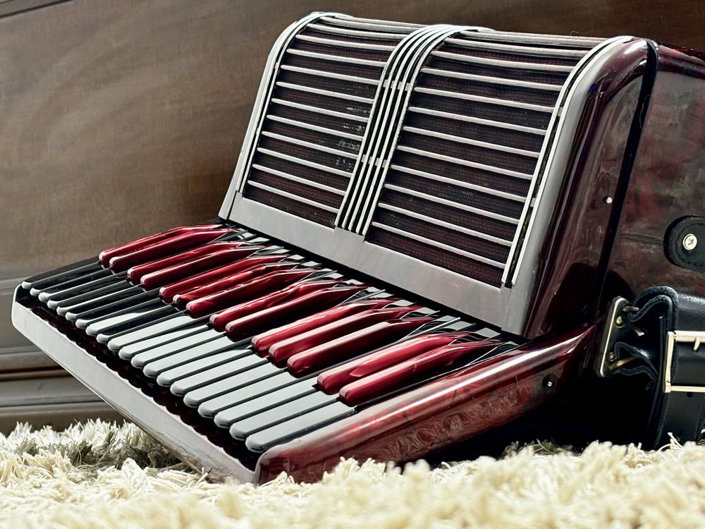 Vand acordeon Hohner verdi în vergele (roland supita weltmeister )