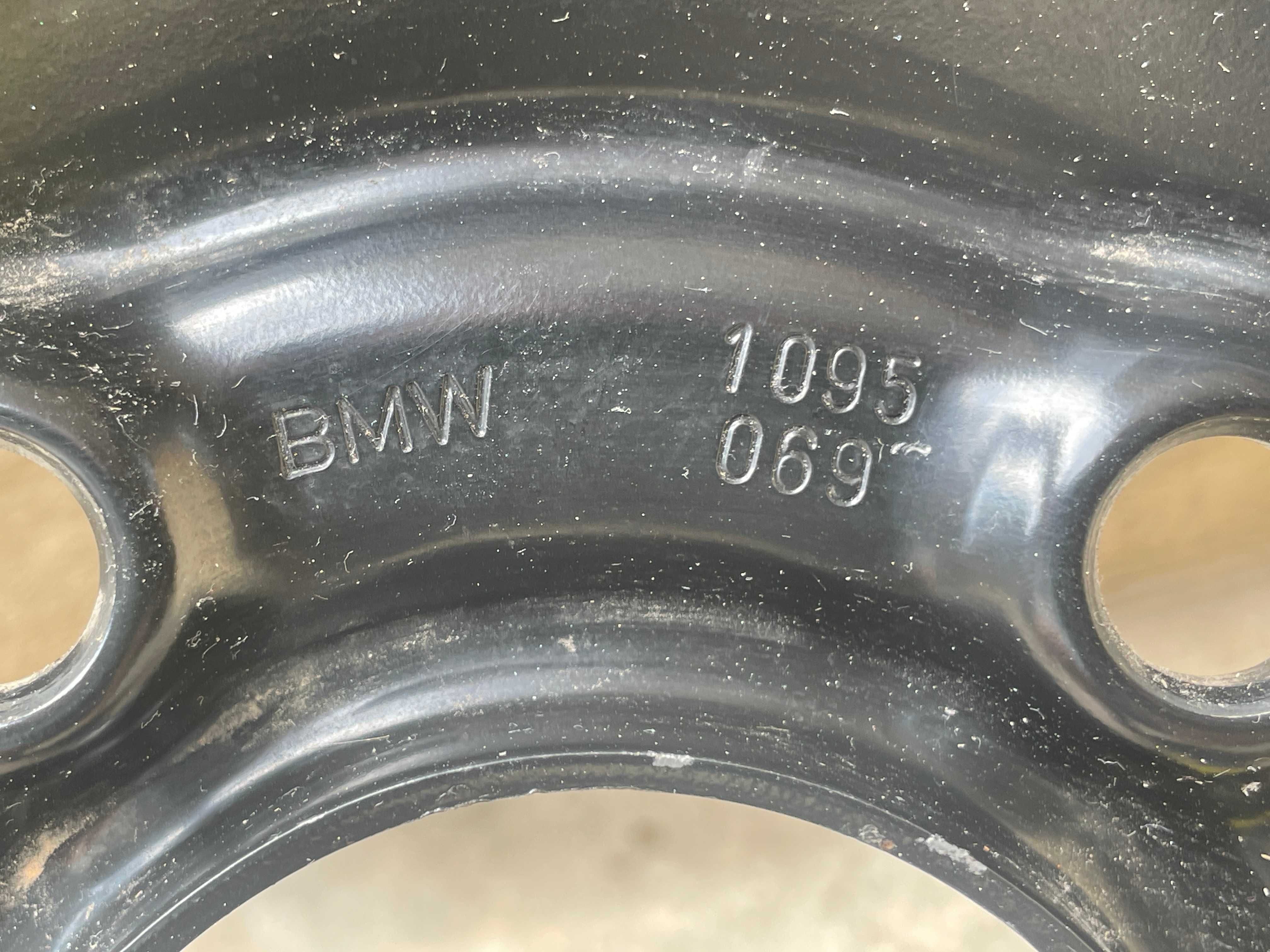 Патерица Резервна гума  T 125/90 R15