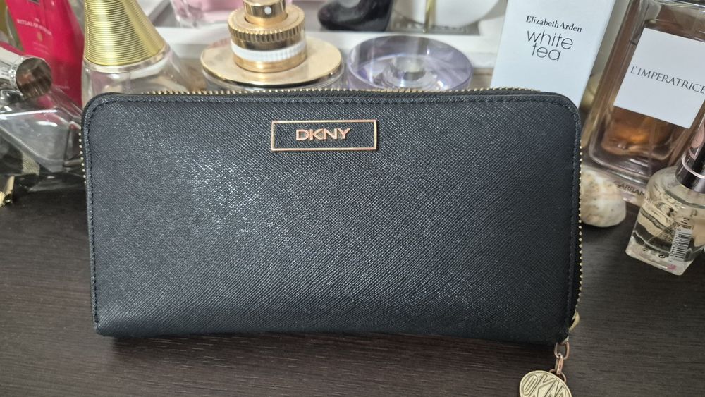 Дамско портмоне портфейл DKNY