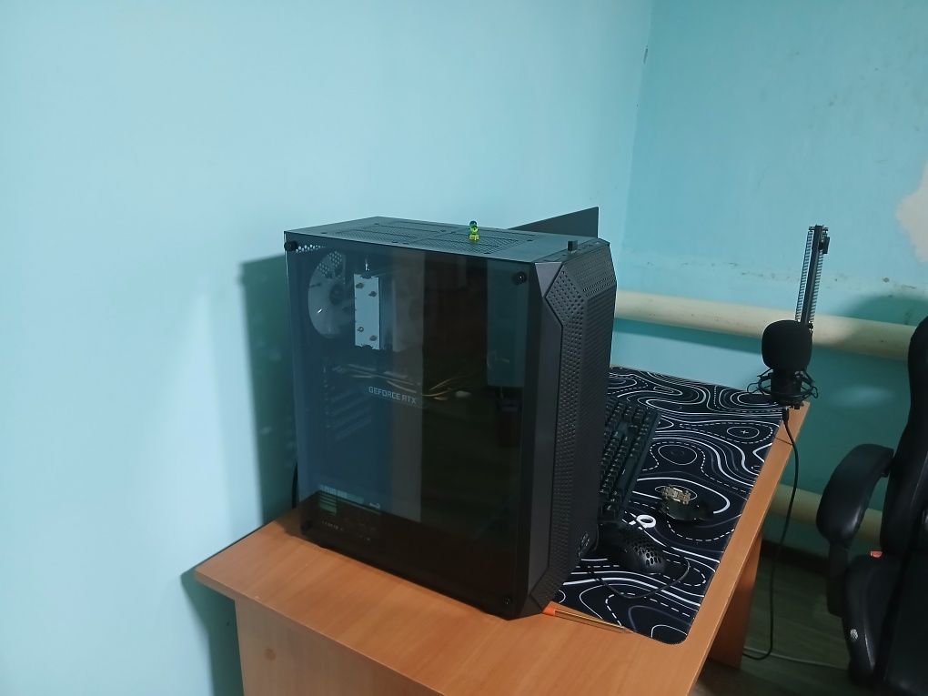 Продам  игровой компьютер