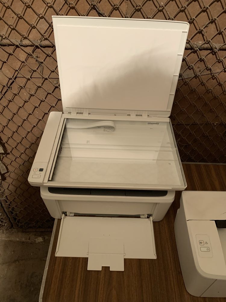 HP laser jet pro M28a si M15a