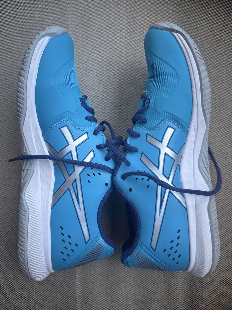 Asics мъжки маратонки 42.5 ти номер