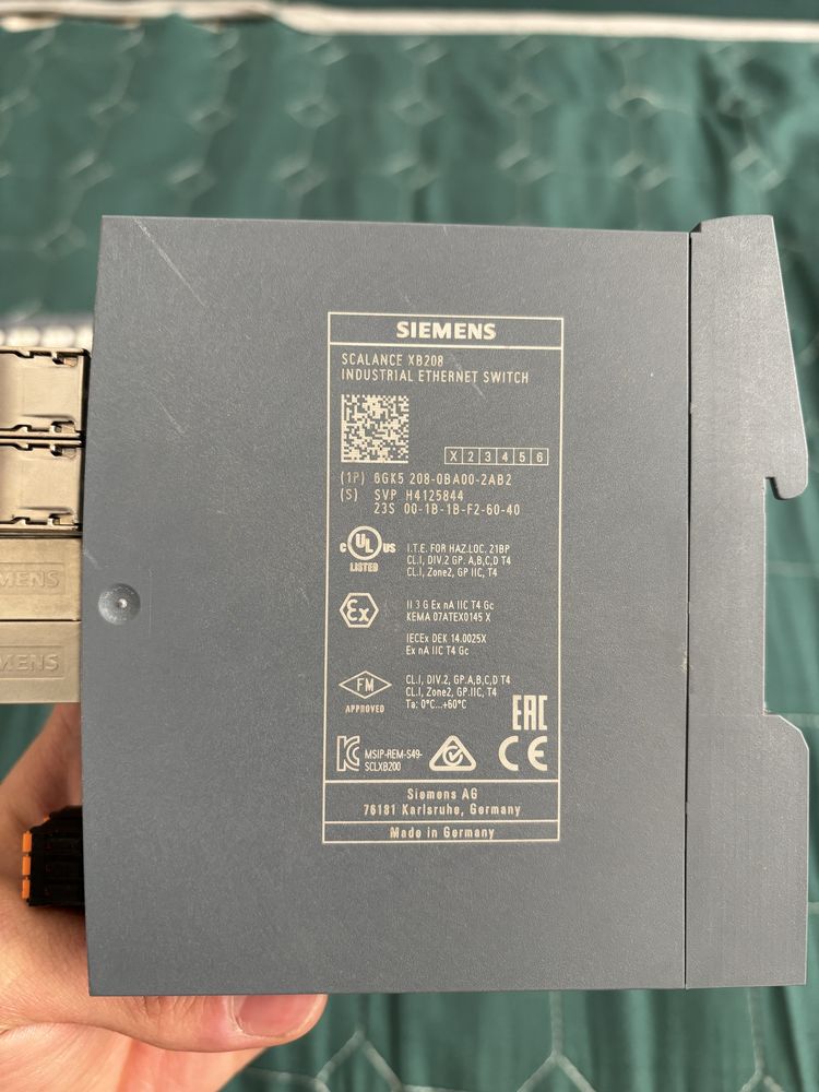 SIEMENS Simatic ET 200SP, Scalance XB208