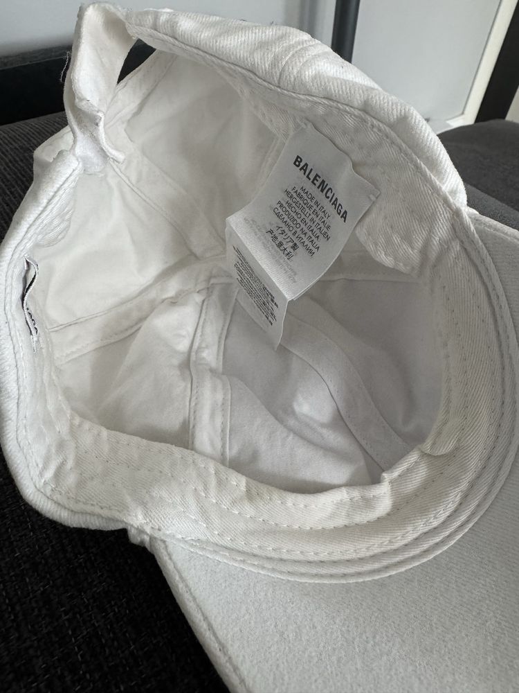 Оригинална шапка Balenciaga