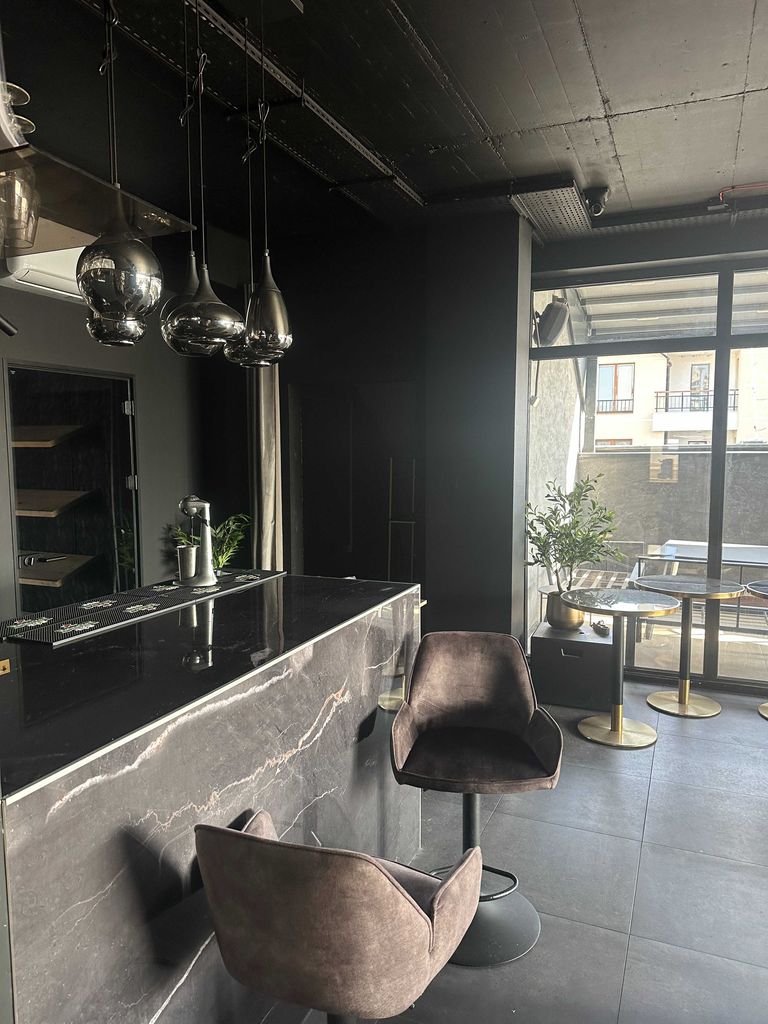 Дава се под наем Заведение в Бургас, Славейков - 150 кв.м за 1275 € - Снимка #5
