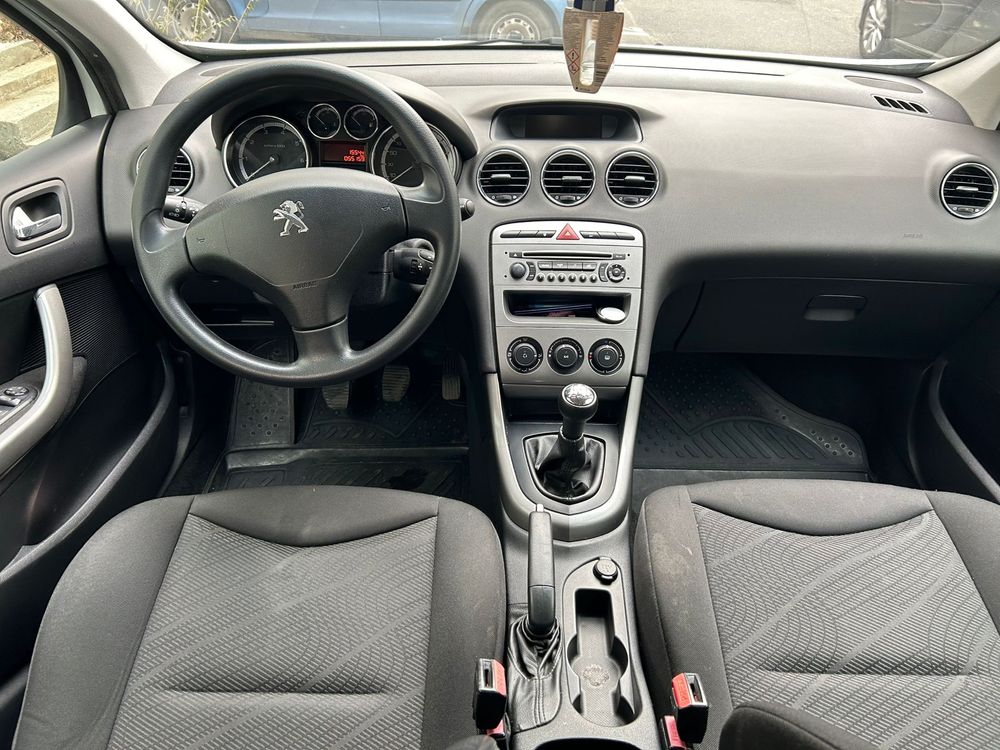 Peugeot 308 km reali 56000 !! Proprietar din 2018