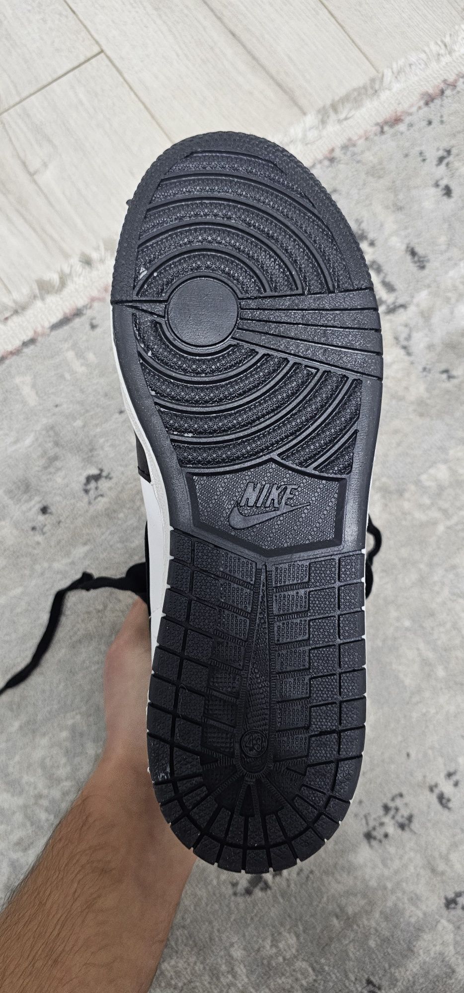 Jordan 1 Panda de vânzare