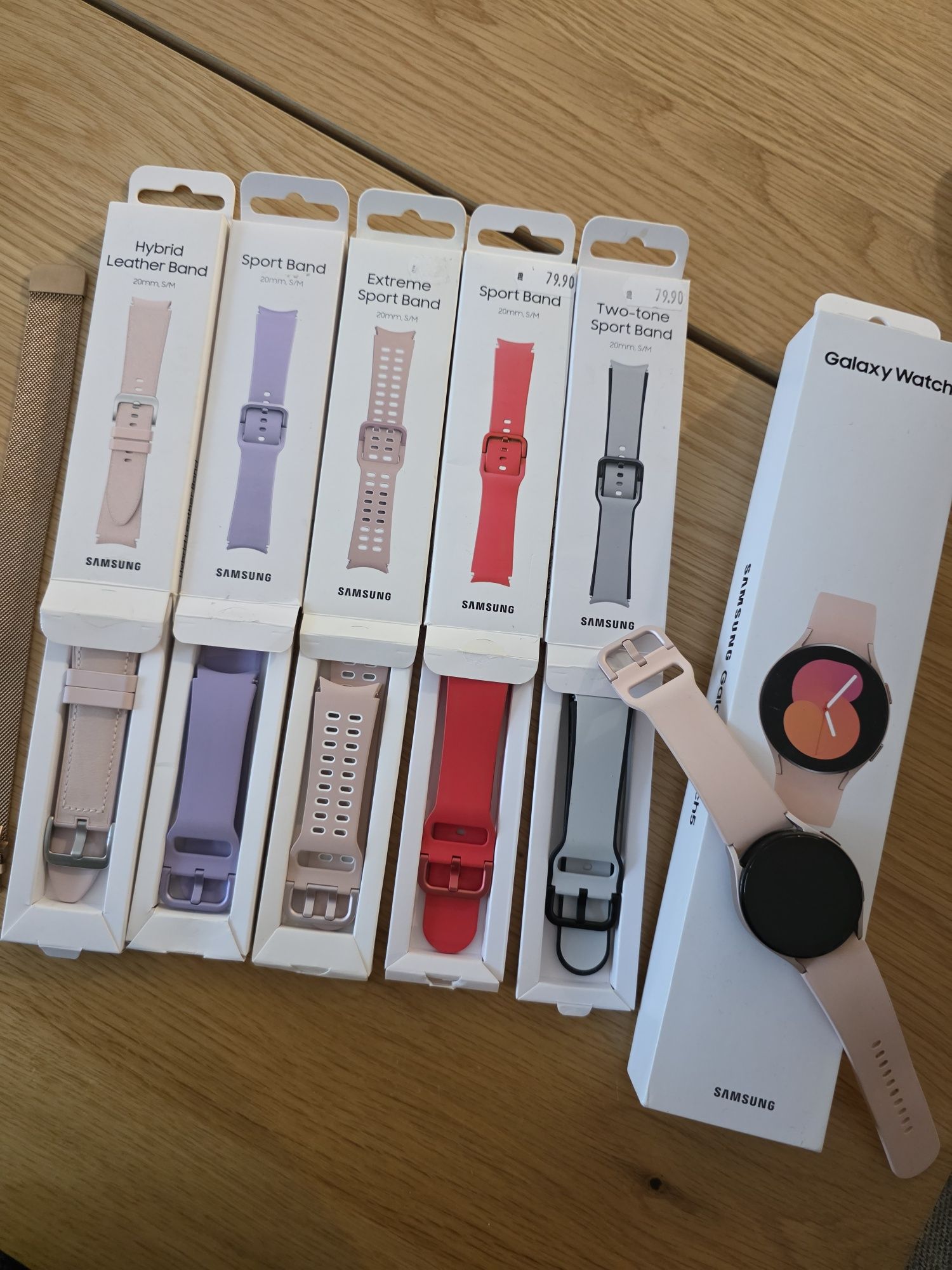 Samsung Galaxy Watch 5 Gold 40mm  със 7 каишки