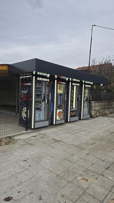 Четворна кутия за вендинг автомат