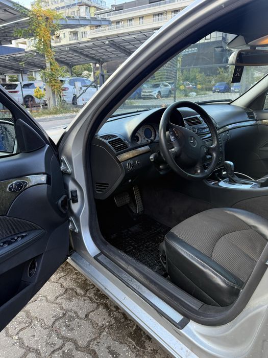 Mrecedes-benz E320