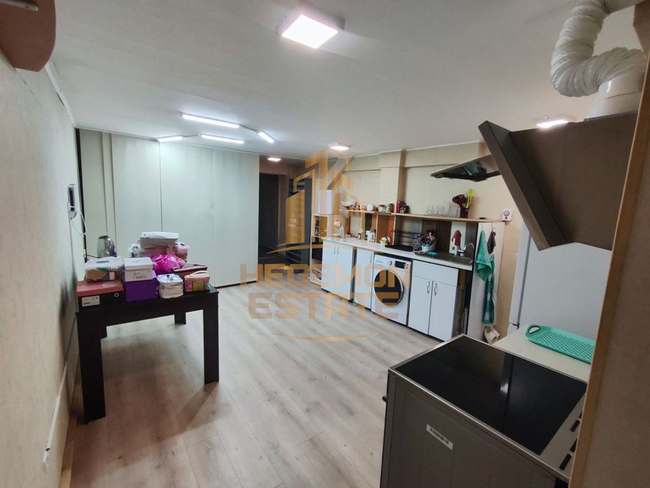 Продава се Двустаен апартамент в Варна, Гръцка махала - 77 кв.м за 1299 €/кв.м - Снимка #2