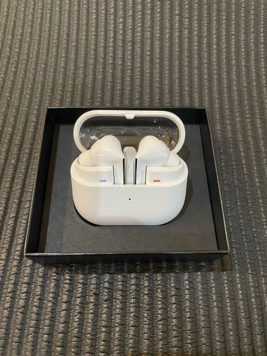 Продаются оригинальные наушники