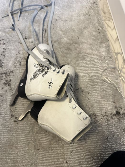 Продаются коньки детские новые