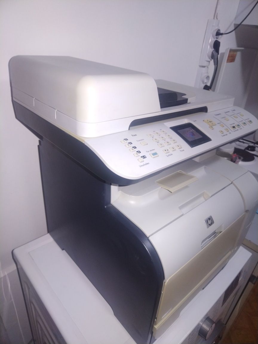 Многофункционален принтер, скенер, КОПИР, мрежа, факс
HP Color LaserJe