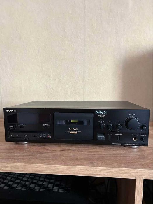 Продавам дек Sony TC-K 611S
