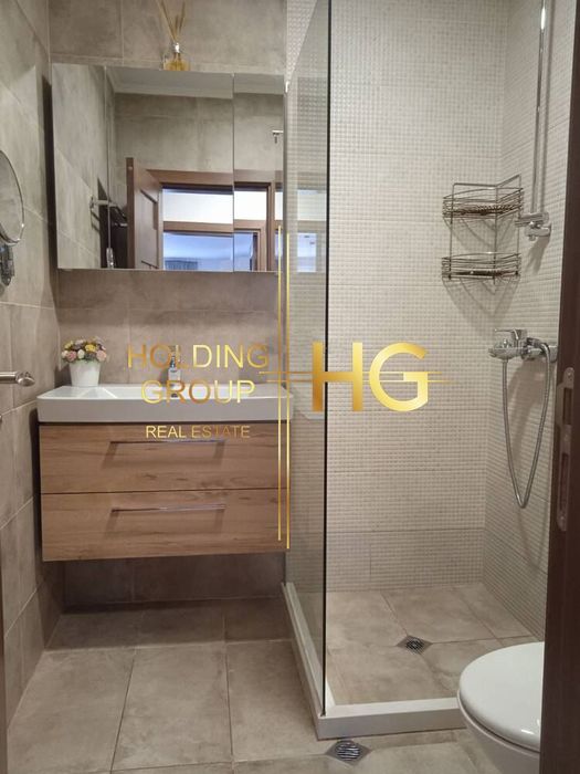 Продава се Двустаен апартамент в Варна, Бриз - 89 кв.м за 2315 €/кв.м - Снимка #3