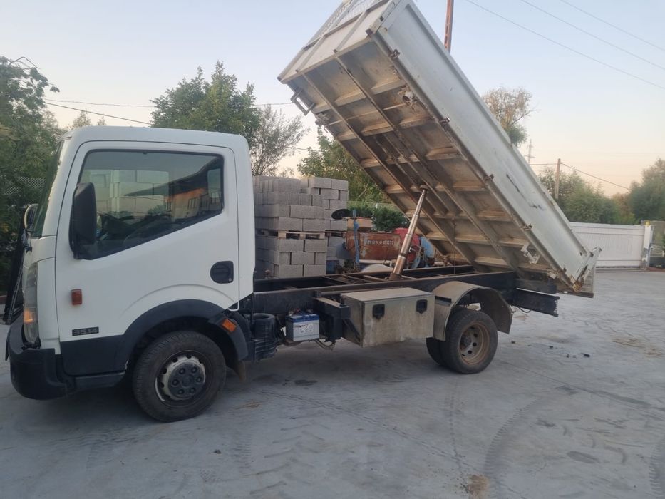 Nissan Cabstar 35 - 14