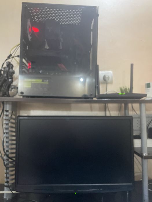 Продам монитор emachines