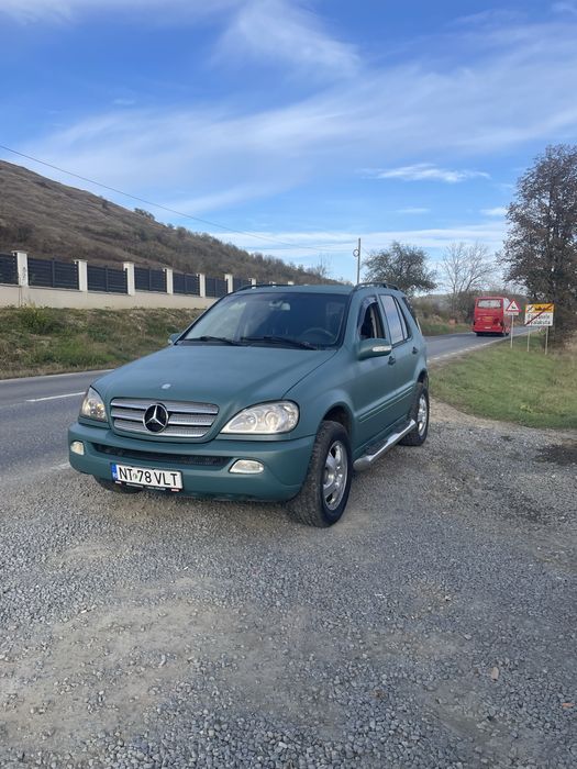 Mercedes-ML270-2004