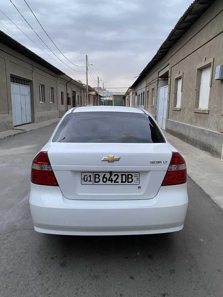 Nexiya 3 Mexanika 4 pokoleniya gaz balon