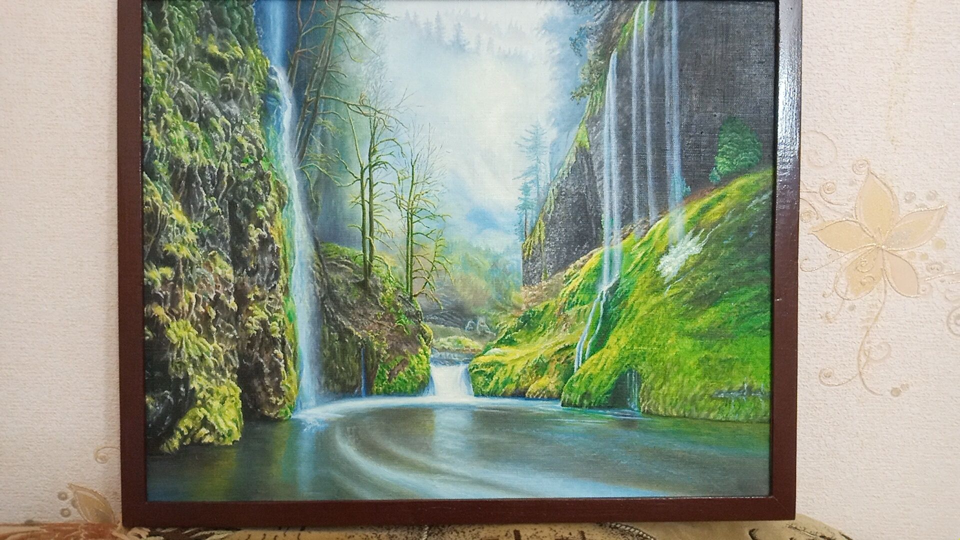 Продам  картину горный  пейзаж с  водопадом"