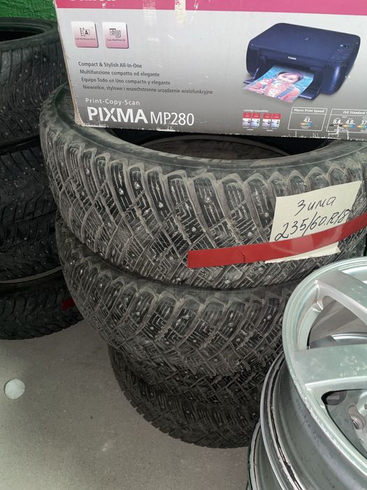 Продам зимние шины Goodyear R18 в хорошем состояний