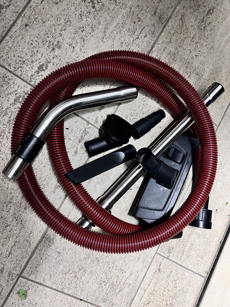 Aspirator cu acumulatori marca Einhell