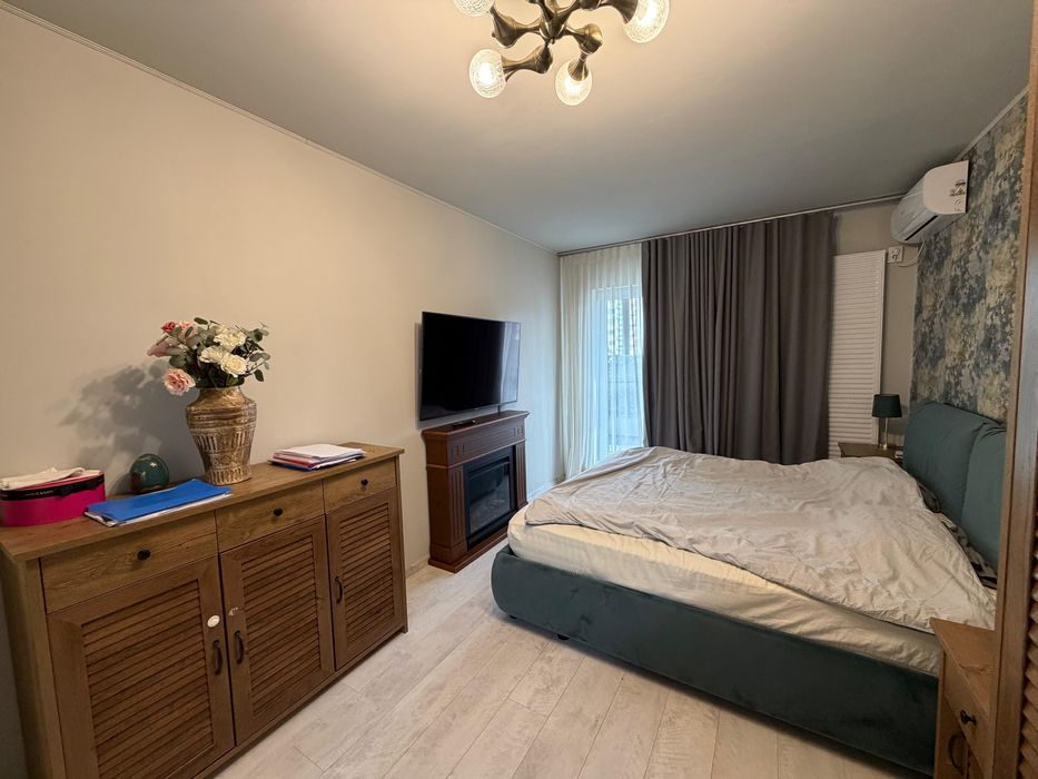 Apartament 3 camere/terasa 31 mp/2 locuri parcare subteran +boxa
