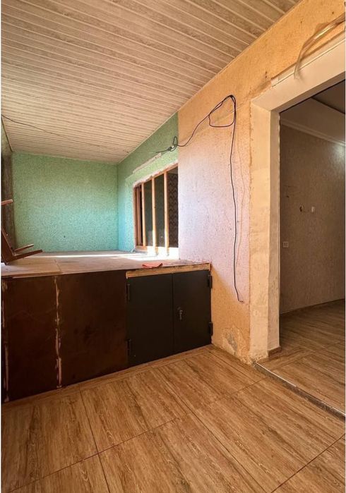 Яккасарайиский район  Кушбеги 2/5/5. 62м². 2/6 балкон  квартира Срочна