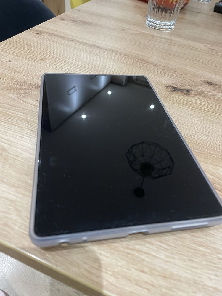 Таблет Lenovo Tab M9