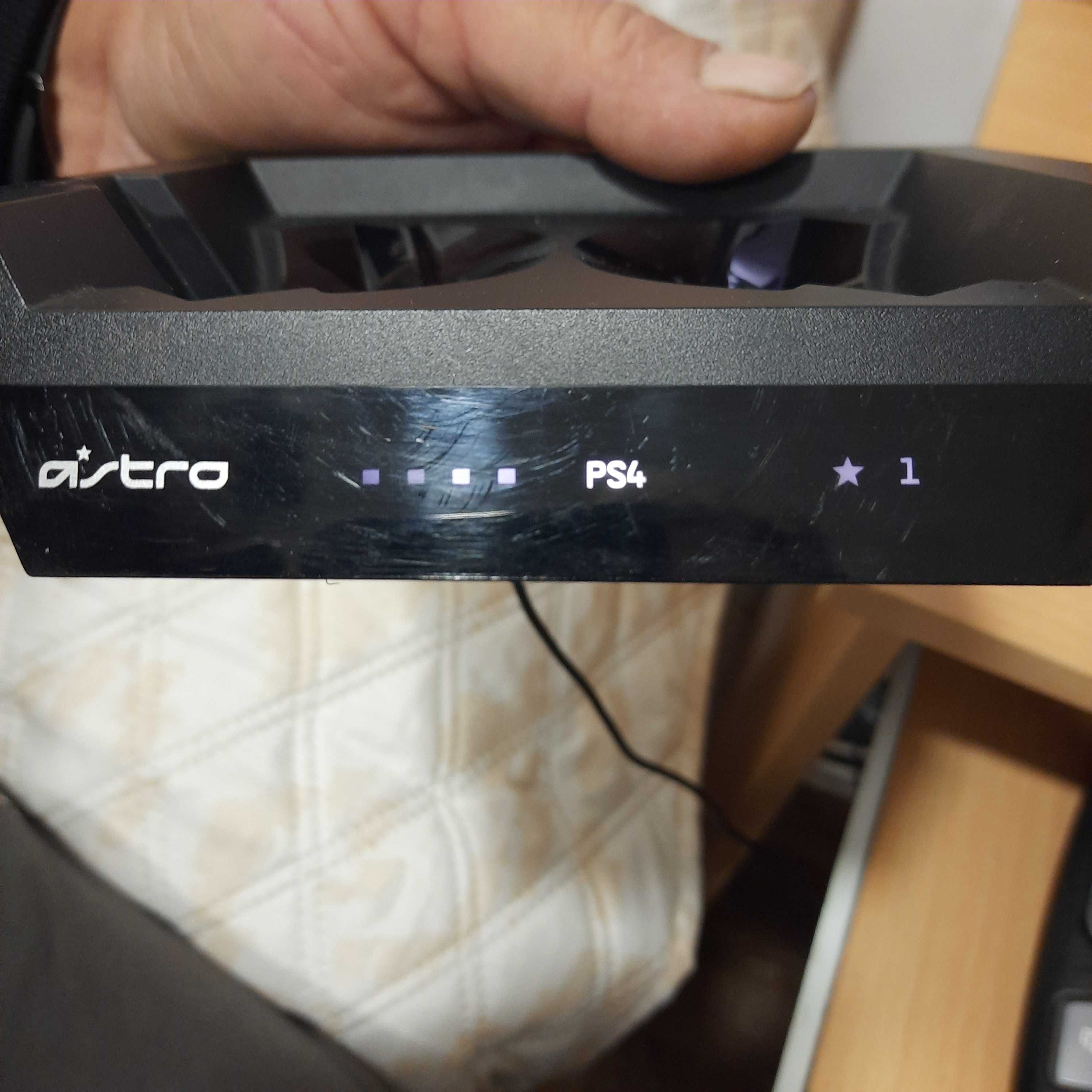 Геймърски слушалки Astro A50 4 gen  , За PS4, PC, 7.1 съраунд
