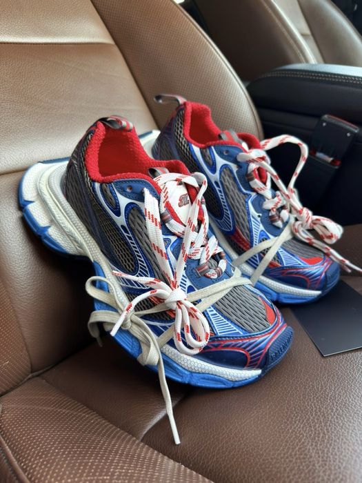 Balenciaga 3XL Grey/Blue/Red