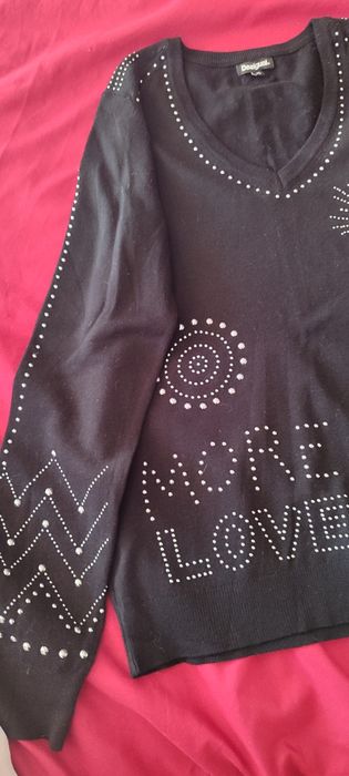 Vând pulover Desigual