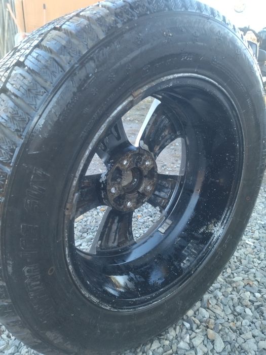 Баллоны с дисками  17  в отличном состоянии