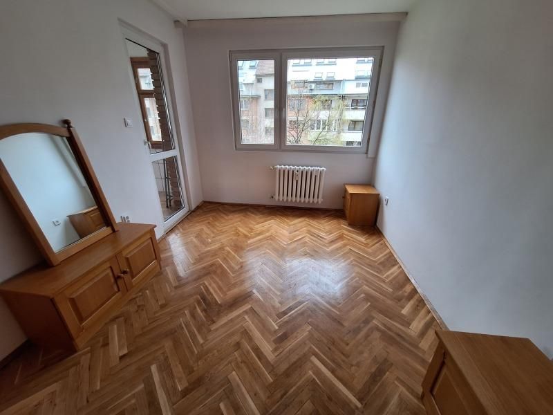 Дава се под наем Тристаен апартамент в София, Гео Милев - 120 кв.м за 749 € - Снимка #7