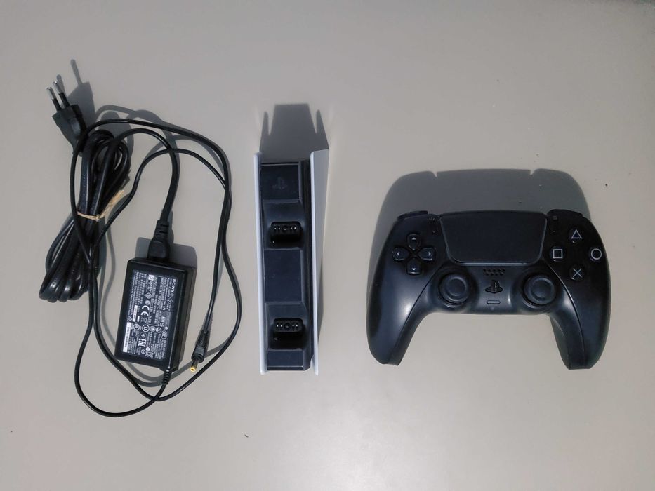 Docking Station / Stație încărcare DualSense + Controler negru