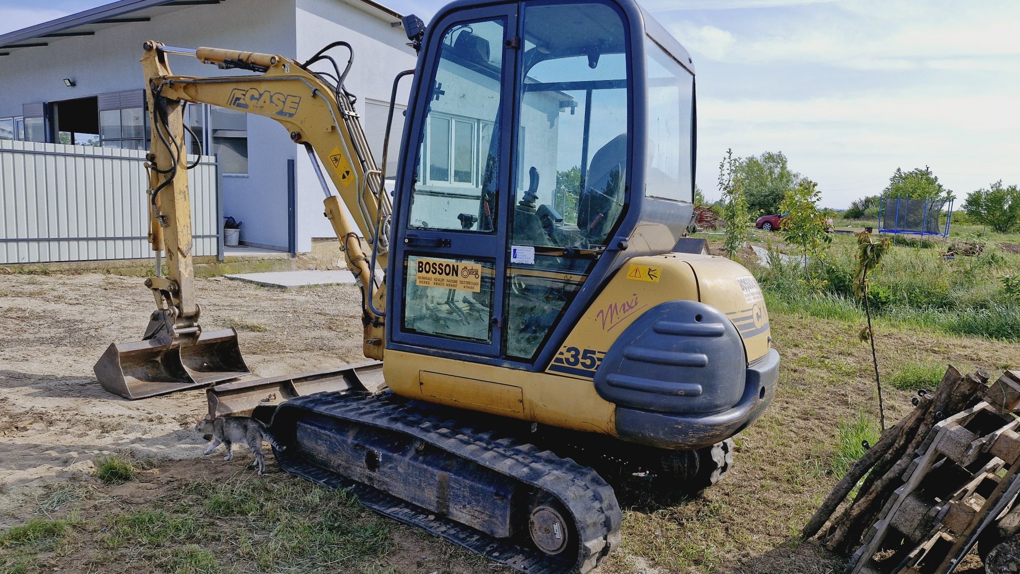 Vând escavator 3.5 CASE