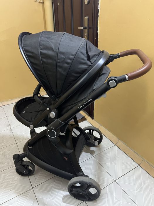 Детская коляска очень хорошим состаяние