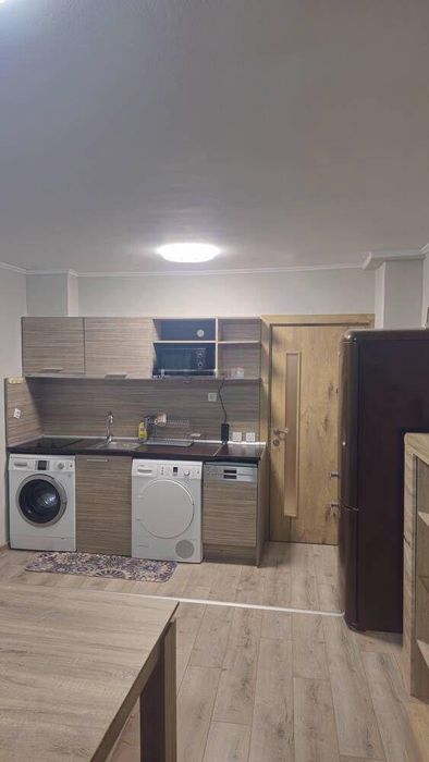 Тристаен, под наем, ж.к Меден Рудник зона А