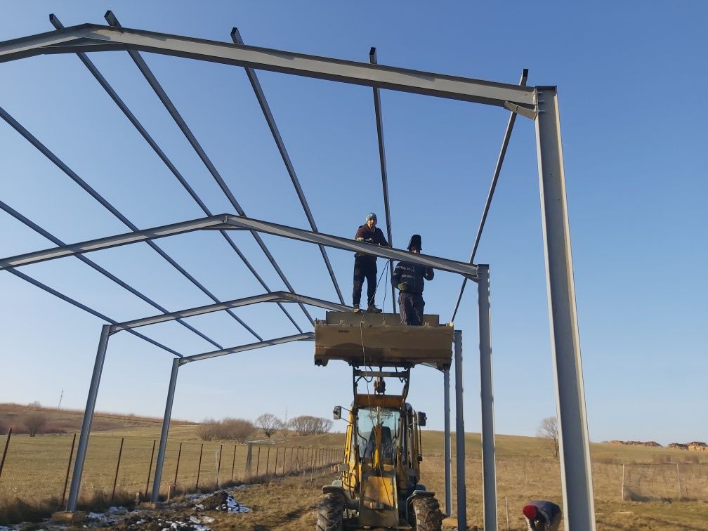 Hala pe suruburi 8x15x4m hale metalice scheletul complet