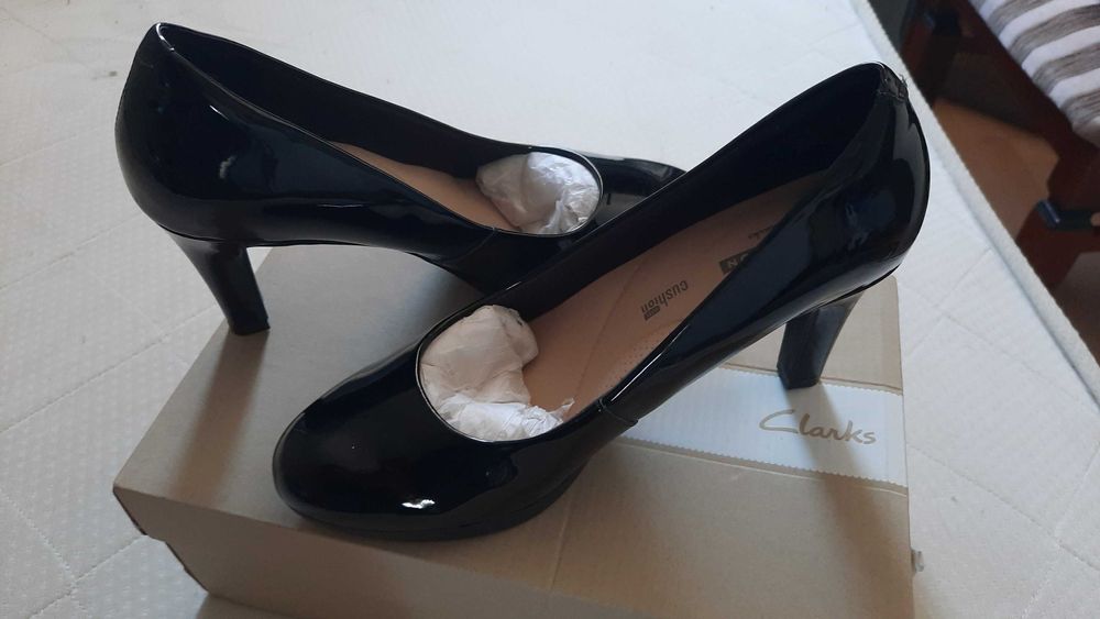 женские туфли натуральная кожа и лак р-р 36-37-38, по 10000тг