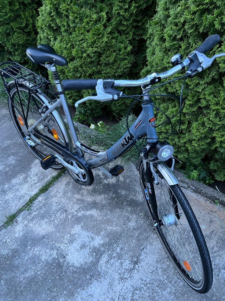 Bicicleta dama oras KTM 28" Aluminiu S/M  Dinam în butuc Shimano Deore
