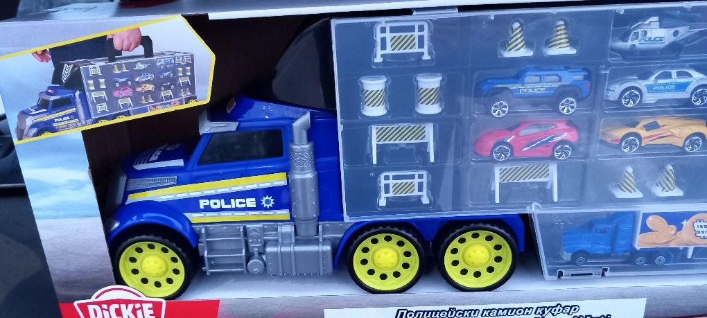 Нов Голям полицейски камион + 9 коли