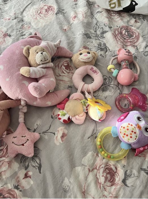 Лот бебешки играчки, Интерактивна играчка