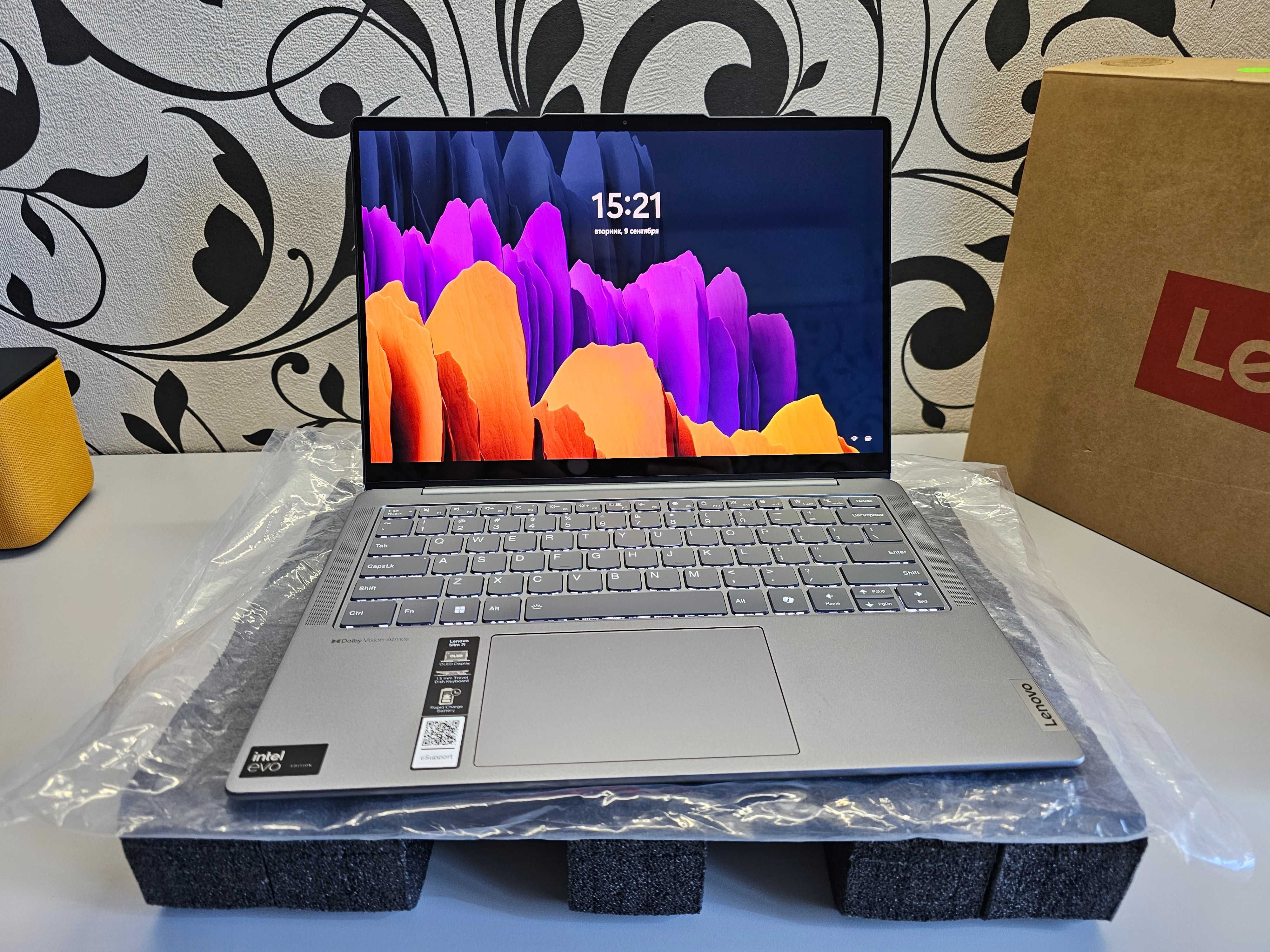 ПРОДАМ Lenovo Slim 7 Ноутбук Core™Ultra 7-155H/32GB/1TB/14"OLED/TOUCHS